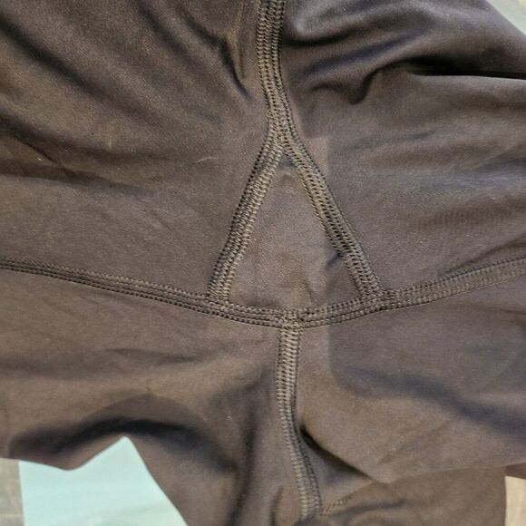 Lululemon Fast and Free Crop II 19" *Non-Reflective - Picture 6 of 12